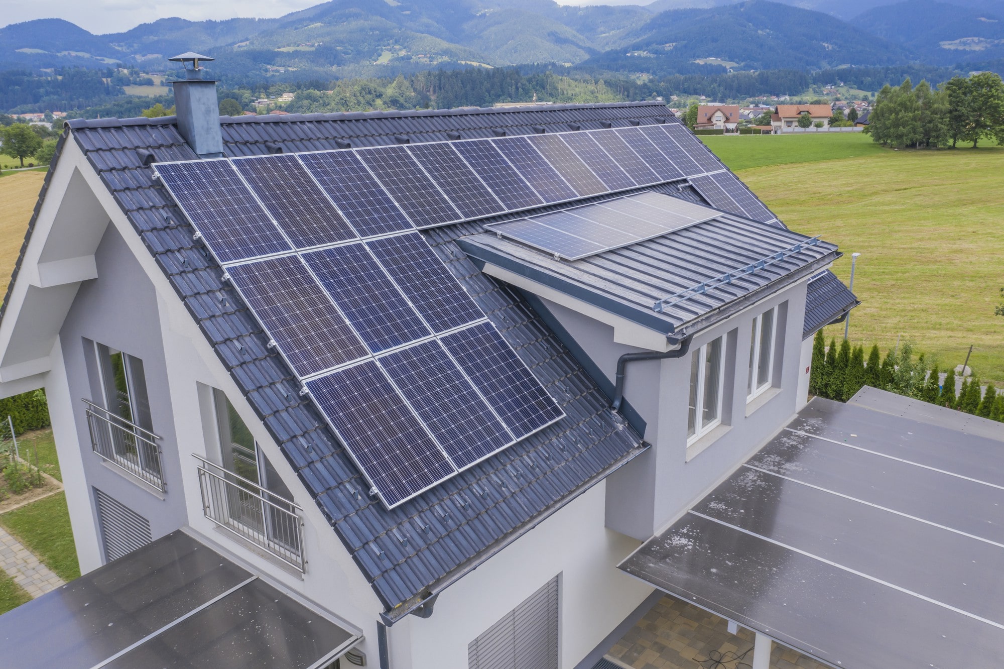 Énergie Verte et Modernisation : Solutions Solaires par Edmond Solutions