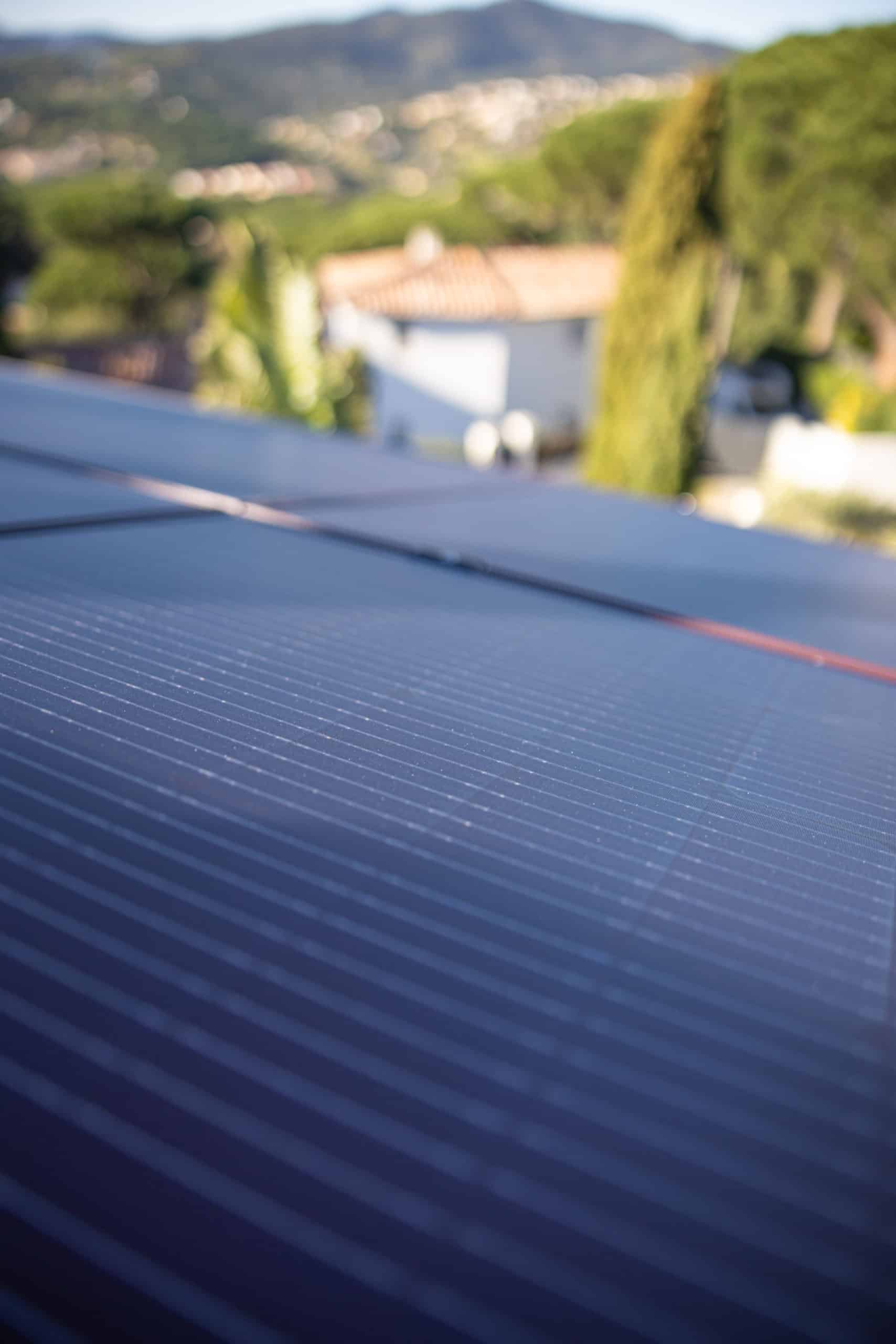 Exemple 2 : installation solaire en autoconsommation avec stockage virtuel 6 kWc